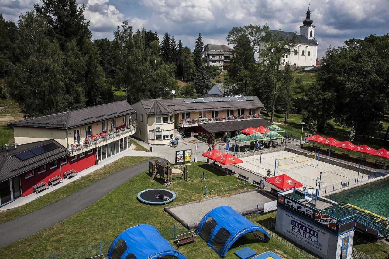 Penzion Acrobat Park Štíty Extérieur photo