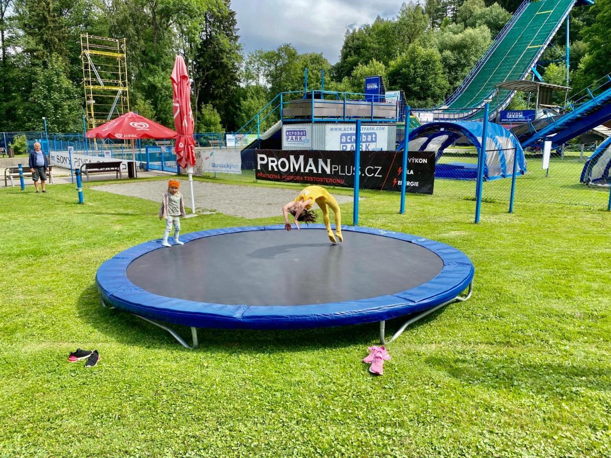 Penzion Acrobat Park Štíty Extérieur photo