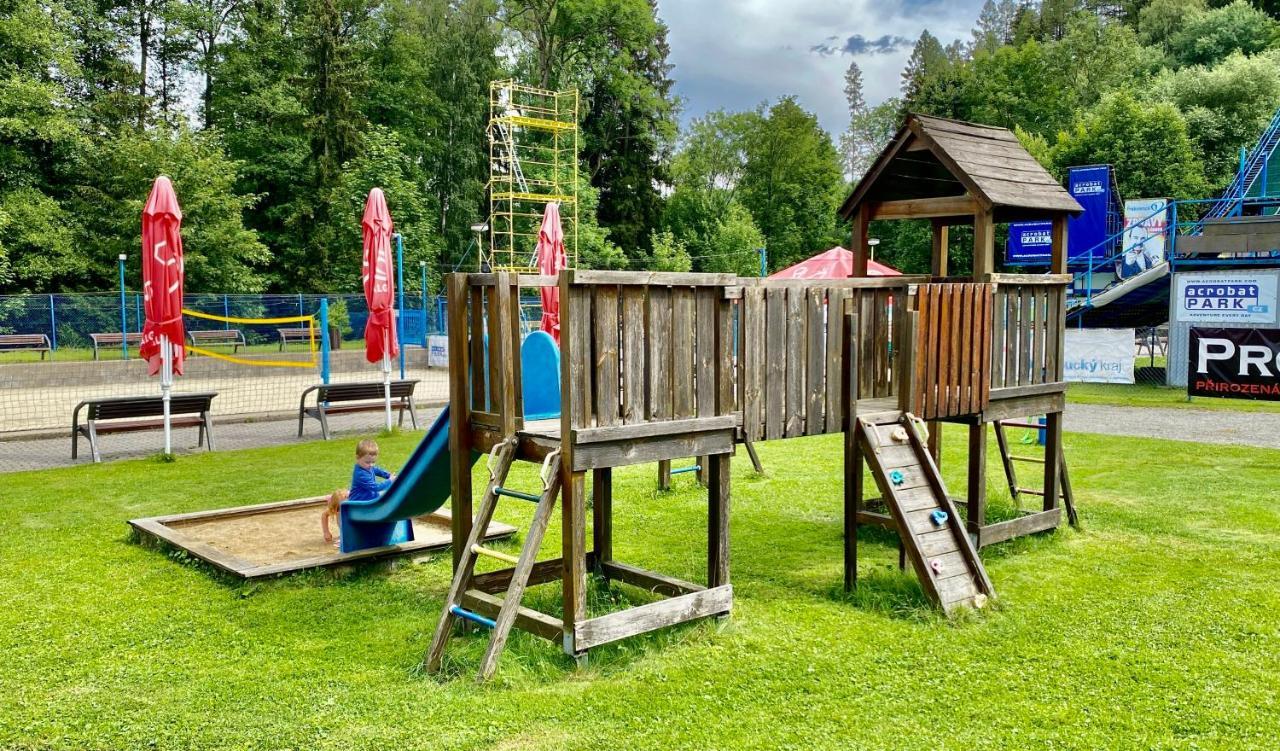 Penzion Acrobat Park Štíty Extérieur photo